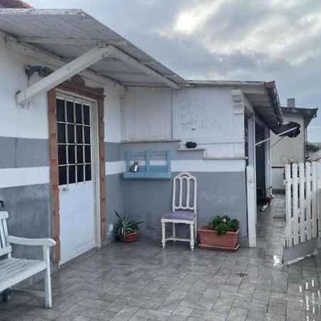 Airport Apartment Happyhouse Φιουμιτσίνο Εξωτερικό φωτογραφία