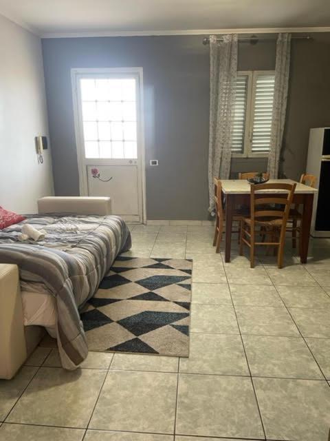 Airport Apartment Happyhouse Φιουμιτσίνο Εξωτερικό φωτογραφία